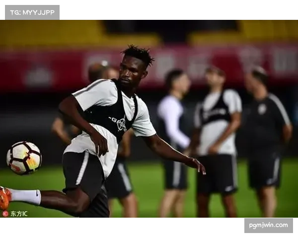 路易斯强调每场如决赛 体能与专注决定冲刺阶段成败